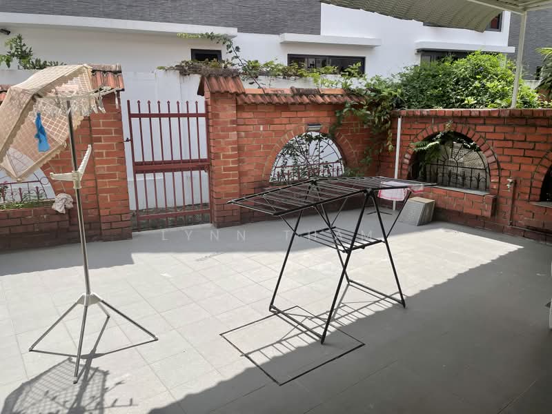 Golden Hill Estate, 86 Li Hwan Drive, Room Rental, 300 sqft, Terraced House For Rent, by Lynn Tham, 23529022 - Service Yard - PropertyGuru.com.sg
