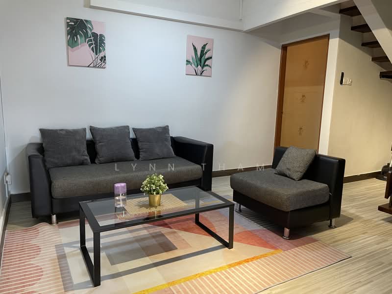 Golden Hill Estate, 86 Li Hwan Drive, Room Rental, 300 sqft, Terraced House For Rent, by Lynn Tham, 23529022 - Living Hall - PropertyGuru.com.sg