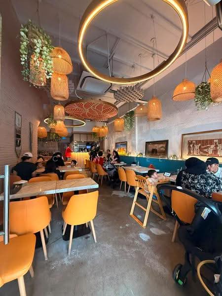 Kampong Glam Shop House, Arab Street, Beach Road / Bugis / Rochor, 1,190 sqft, Food & Beverage For Rent, by Chang Lee Lee, 23530611 - CommercialGuru.com.sg