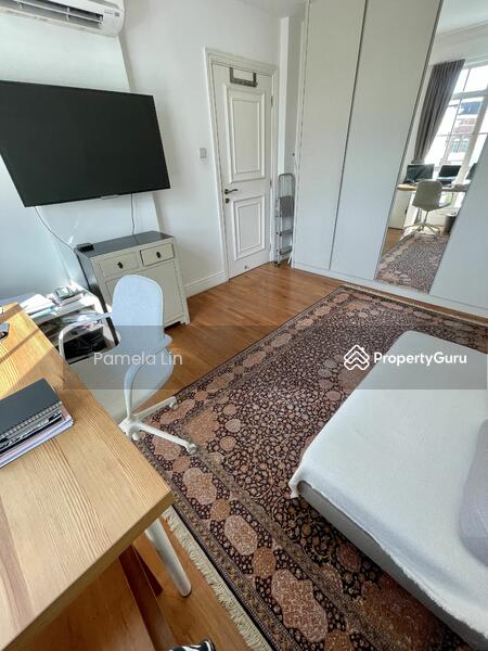 Spilt Level 4 room used as study or guest room