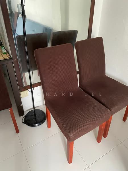 86 Commonwealth Close, 86 Commonwealth Close, 2 Bedrooms, 645 sqft, HDB Flat For Rent, by Richard Lee Cheng Guan, 23531336 - 6 pcs of replacement dining chair  - PropertyGuru.com.sg