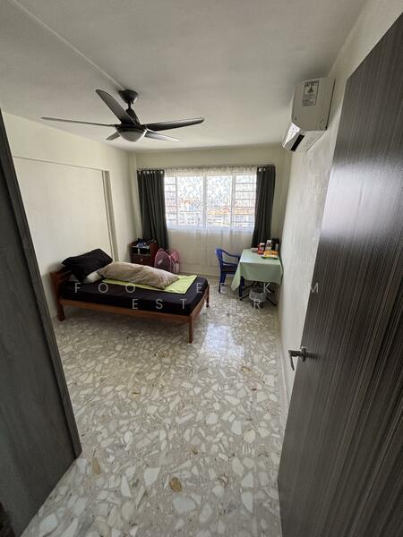 For Rent - 238 Jurong East Street 21