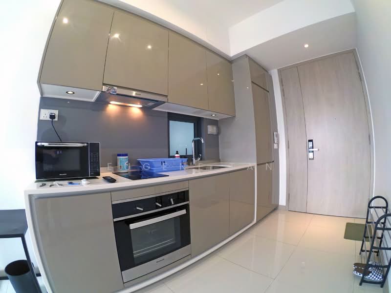 J Gateway, 2 Gateway Drive, 1 Bedroom, 474 sqft, Condominium For Rent, by Eugene Tan, 23534090 - PropertyGuru.com.sg