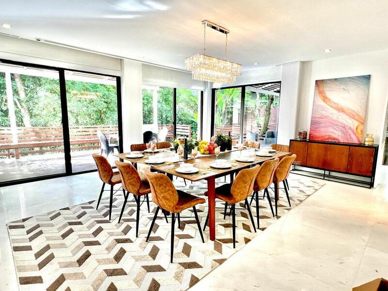 8*9666882Modern GCB, Close to Botanic Gardens现代植物园优质洋房, Cluny road, 7 Bedrooms, 12,000 sqft, Good Class Bungalow For Rent, by Clare Loh 卢煜婕, 23534597 - PropertyGuru.com.sg