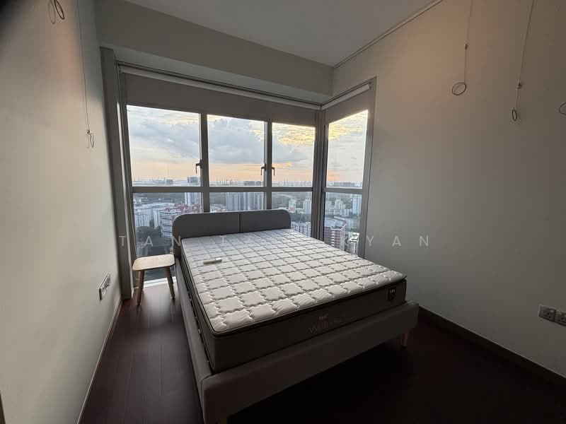 Queens Peak, 1 Dundee Road, 3 Bedrooms, 1,055 sqft, Condominium For Rent, by Tan Tzse Kyan, 23534610 - PropertyGuru.com.sg