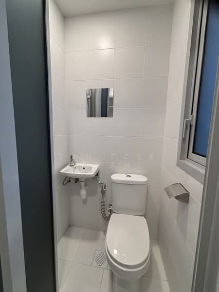 Queens Peak, 1 Dundee Road, 3 Bedrooms, 1,055 sqft, Condominium For Rent, by Tan Tzse Kyan, 23534610 - PropertyGuru.com.sg