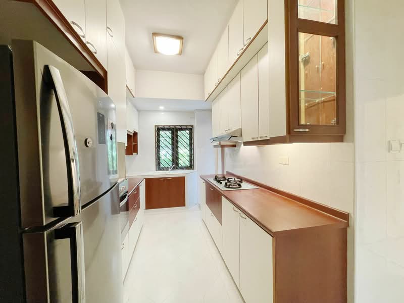 Oxley Garden, 5 Oxley Rise, 3 Bedrooms, 1,645 sqft, Apartment For Rent, by Esther Ong, 23536322 - PropertyGuru.com.sg