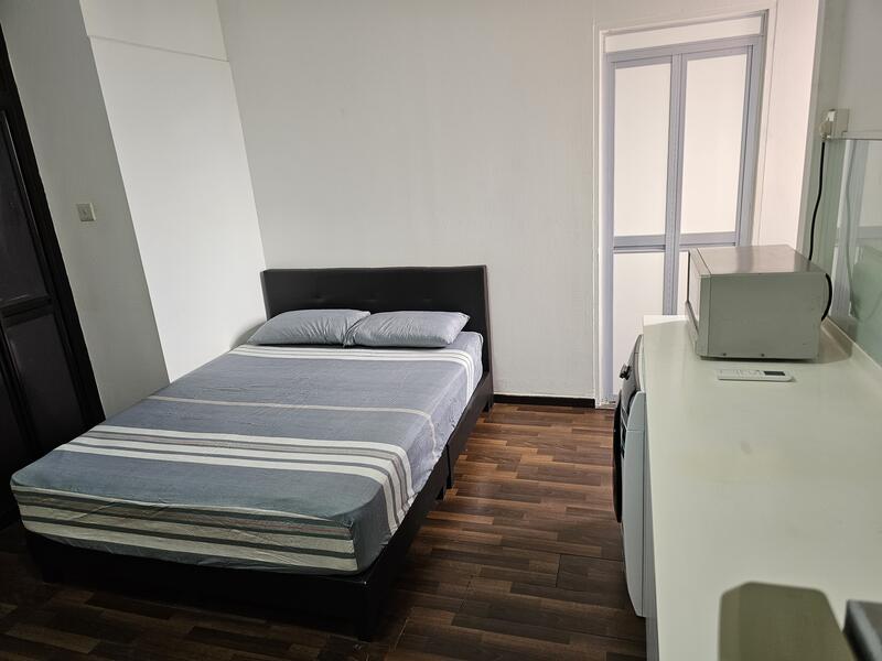 stuDio Quiet nicE No agEnt fEE Bring Luggage !, Near SIGLAP Bedok Mrt