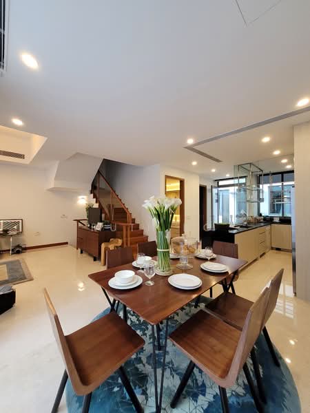 Greenwood Mews, 271 Greenwood Avenue, 5 Bedrooms, 3,100 sqft, Cluster House For Rent, by Ruth Ng, 23537827 - PropertyGuru.com.sg