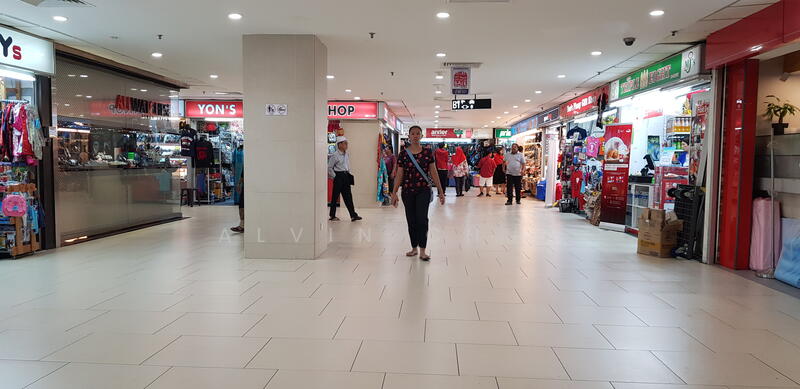 Lucky Plaza, 304 Orchard Road, 215 sqft, Mall Shop For Sale, by Alvin Chua, 23539575 - CommercialGuru.com.sg