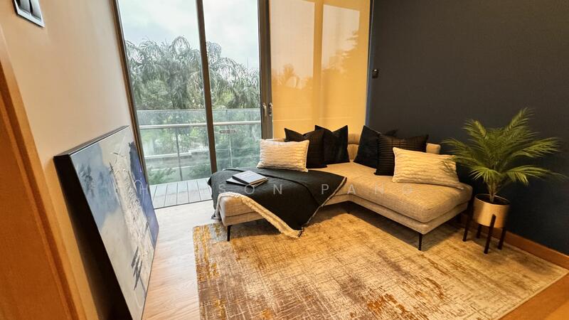 For Sale - The Lumos