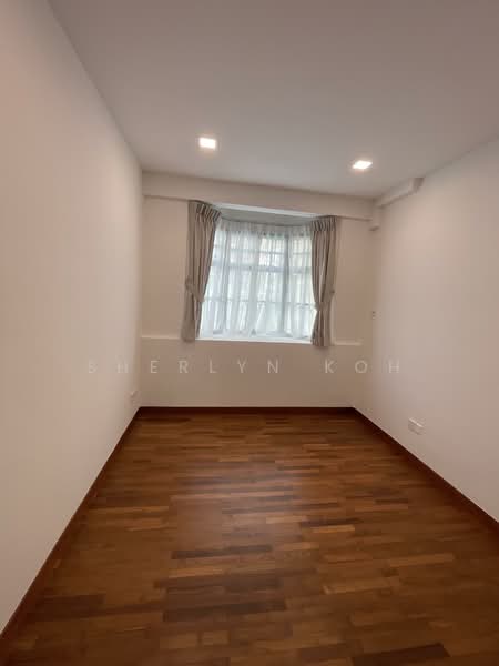 Terrace House, Barker Road, 4 Bedrooms, 2,500 sqft, Terraced House For Rent, by Sherlyn Koh, 23545982 - PropertyGuru.com.sg