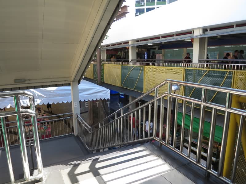 Boon Lay Shopping Centre, 221 Boon Lay Place, 5,318 sqft, Shop / Shophouse For Rent, by Betty Tan, 23546104 - CommercialGuru.com.sg