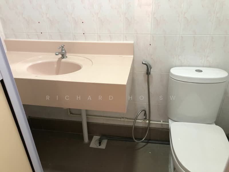 445 Tampines Street 42, 445 Tampines Street 42, 2 Bedrooms, 688 sqft, HDB Flat For Rent, by Richard Ho SW, 23548972 - PropertyGuru.com.sg