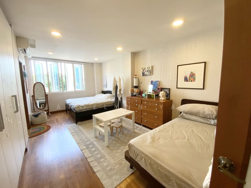 Chelsea Village, Jambol Place, 7 Bedrooms, 5,500 sqft, Semi-Detached House For Rent, by Angelynn Yap, 23549172 - PropertyGuru.com.sg