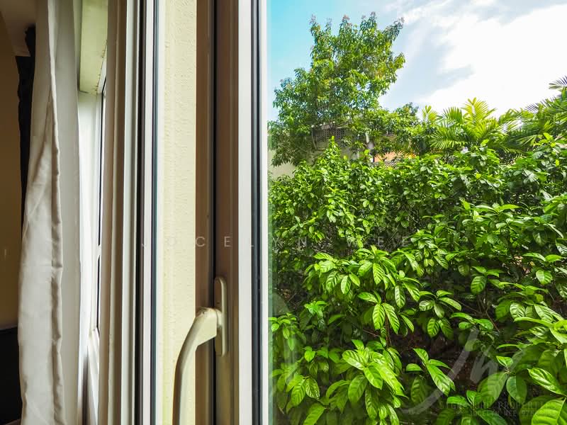 Emerald Garden Condominium For Sale at S$ 2,500,000 | PropertyGuru Singapore