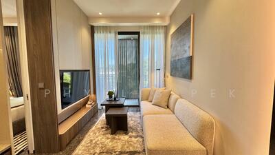 For Sale - 19 Nassim