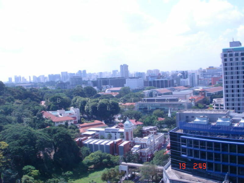 High Street Centre, 1 North Bridge Road, 550 sqft, Office For Sale, by Mohammad, 23556348 - 17-02 549 sqft renovatd furnishd 2 Dir Rms, 1 Gen area. RENT $2800 SALE $2250 PSF Owner 96316939 - CommercialGuru.com.sg