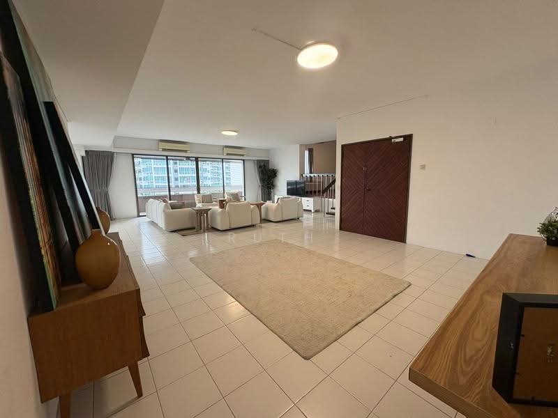 The Cairnhill, 4 Cairnhill Rise, Orchard / River Valley, 4 Bedrooms, 2,788 sqft, Condominium For Rent, by Ruth Ng, 23556515 - Living Room - PropertyGuru.com.sg