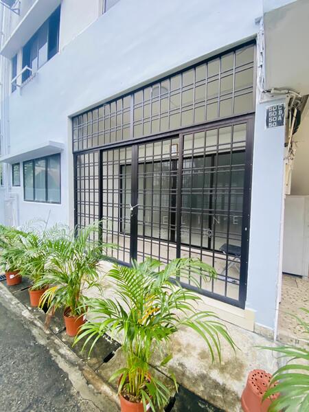 Boon Lay Shopping Centre, 221 Boon Lay Place, 850 sqft, Shop / Shophouse For Sale, by Jacqueline Lee 李瑞玲, 23557768 - CommercialGuru.com.sg