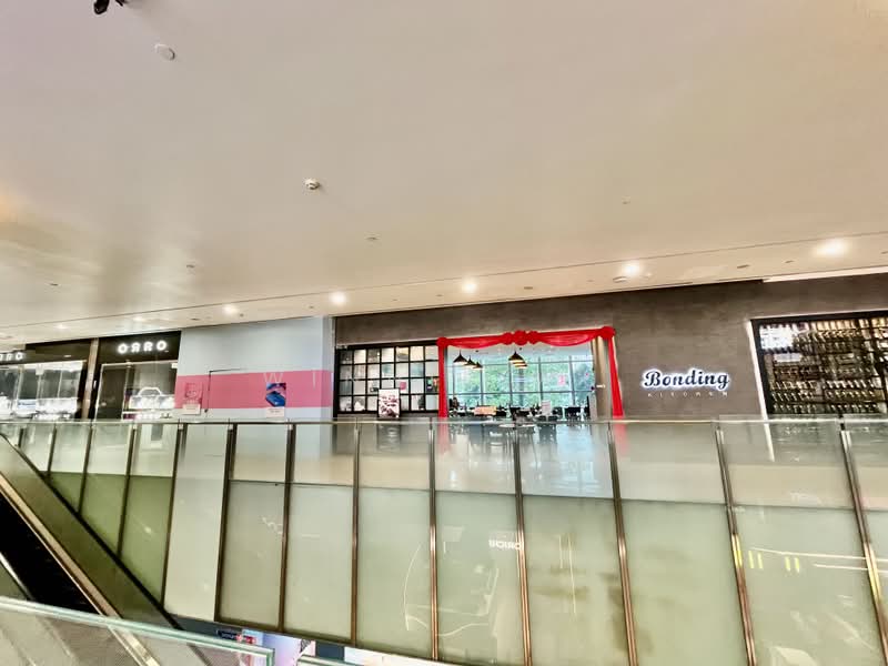 Orchard Gateway, 218 Orchard Road, 1,851 sqft, Food & Beverage For Rent, by Winnie Wu, 23557920 - CommercialGuru.com.sg