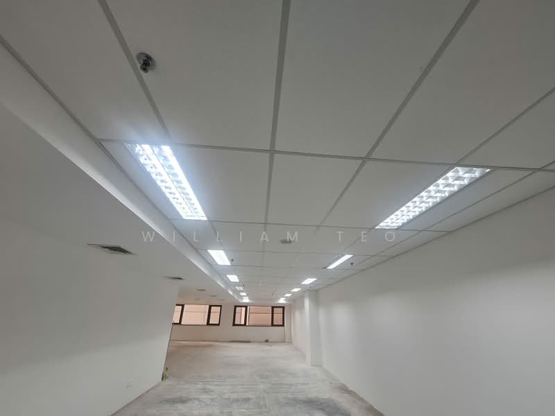 Peninsula Plaza, 111 North Bridge Road, 2,175 sqft, Office For Rent, by William Teo, 23558177 - CommercialGuru.com.sg