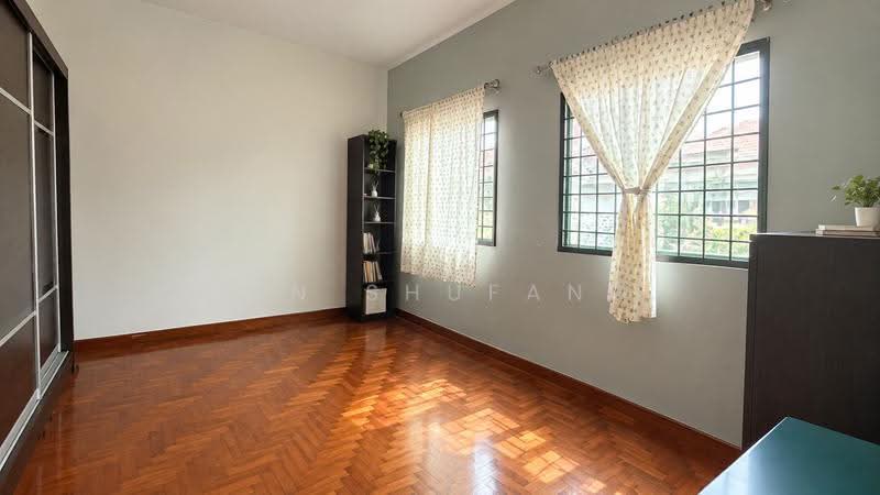 Westwood Park, Westwood Crescent, Boon Lay / Jurong / Tuas, 5 Bedrooms, 2,600 sqft, Terraced House For Sale, by Lin Shufang, 23558668 - Junior Master - PropertyGuru.com.sg