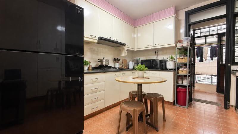 Westwood Park, Westwood Crescent, Boon Lay / Jurong / Tuas, 5 Bedrooms, 2,600 sqft, Terraced House For Sale, by Lin Shufang, 23558668 - Kitchen - PropertyGuru.com.sg