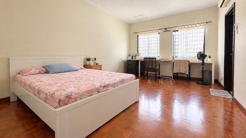Westwood Park, Westwood Crescent, Boon Lay / Jurong / Tuas, 5 Bedrooms, 2,600 sqft, Terraced House For Sale, by Lin Shufang, 23558668 - Master Bedroom - PropertyGuru.com.sg