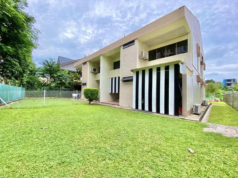 Almost Black & White Space with Lotsa Character & Tranquility, Bedok Ave / Kew / Eastwood / Upper East Coast, Bedok / Upper East Coast, 4 Bedrooms, 3,000 sqft, Semi-Detached House For Rent, by JO Tan, 23559161 - PropertyGuru.com.sg