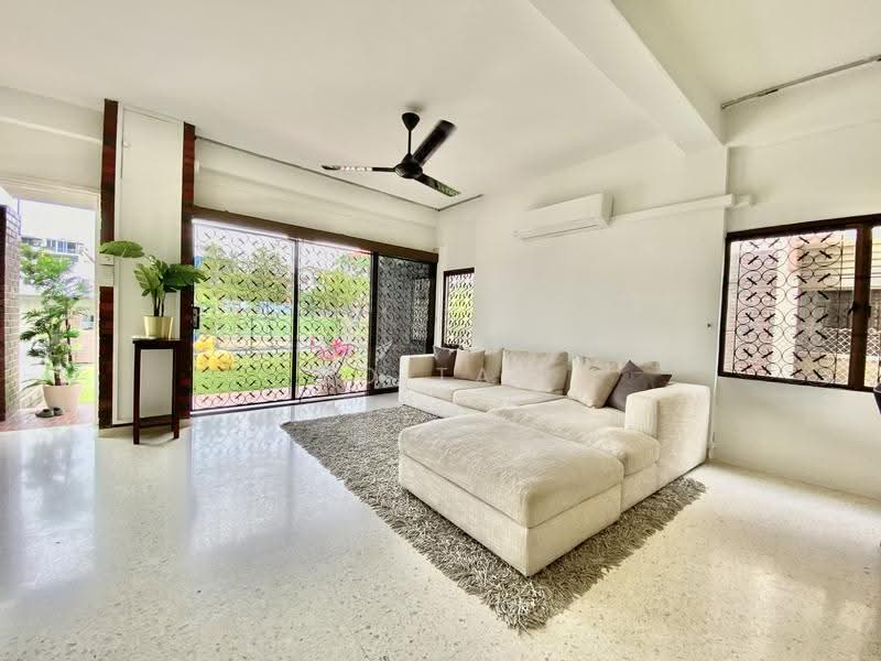 Almost Black & White Space with Lotsa Character & Tranquility, Bedok Ave / Kew / Eastwood / Upper East Coast, Bedok / Upper East Coast, 4 Bedrooms, 3,000 sqft, Semi-Detached House For Rent, by JO Tan, 23559161 - PropertyGuru.com.sg