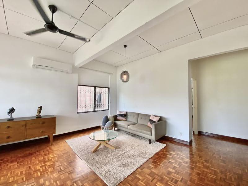 Almost Black & White Space with Lotsa Character & Tranquility, Bedok Ave / Kew / Eastwood / Upper East Coast, Bedok / Upper East Coast, 4 Bedrooms, 3,000 sqft, Semi-Detached House For Rent, by JO Tan, 23559161 - PropertyGuru.com.sg