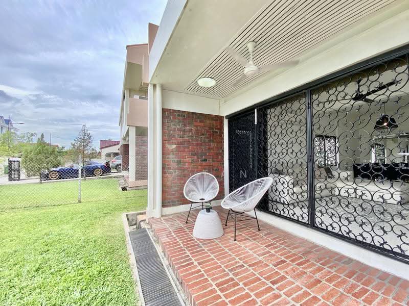 Almost Black & White Space with Lotsa Character & Tranquility, Bedok Ave / Kew / Eastwood / Upper East Coast, Bedok / Upper East Coast, 4 Bedrooms, 3,000 sqft, Semi-Detached House For Rent, by JO Tan, 23559161 - PropertyGuru.com.sg