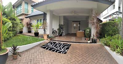 For Sale - Rare ★罕见★ Park 2 Cars ★两车位★ Regular Shape Elevated ★常规形 高地★ Serenity ★宁静★