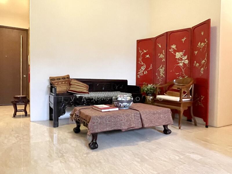 Dining room fits 8 to 10 seater 