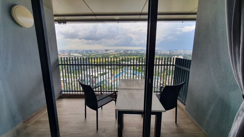 J Gateway, 2 Gateway Drive, 3 Bedrooms, 947 sqft, Condominium For Rent, by Chloe Lim, 23561001 - PropertyGuru.com.sg