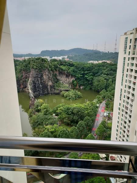 Guilin View, 24 Bukit Batok Street 52, 2 Bedrooms, 1,237 sqft, Condominium For Rent, by Merry Ng, 23561736 - Scenic view of Little Guilin lake - PropertyGuru.com.sg