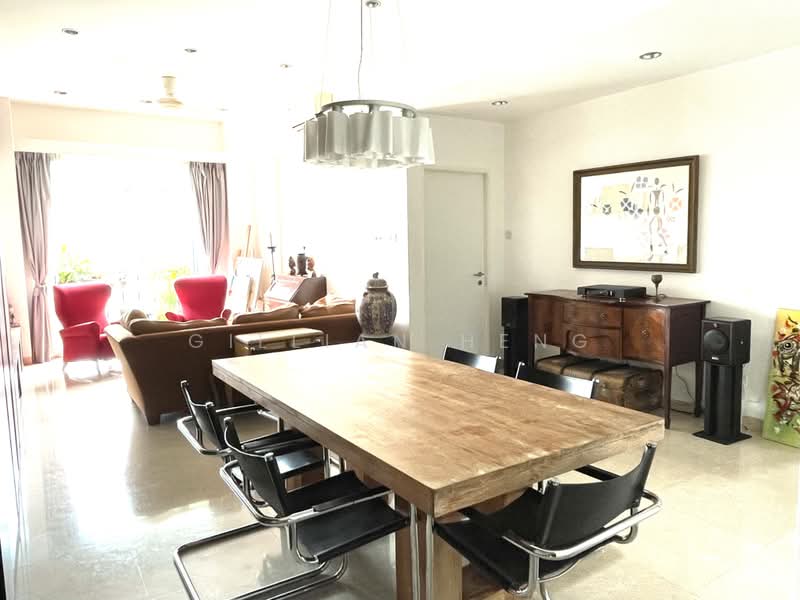 18 Pine Grove photo 2