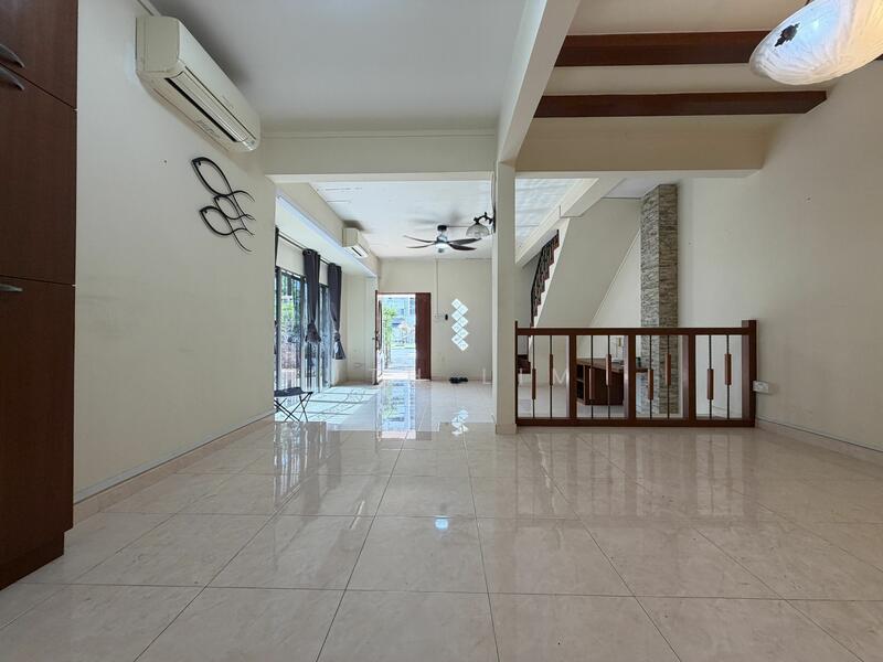 For Sale - 2 storey Corner terrace, walk to 2 MRT, 1km to Ai Tong/ Catholic primary suits rebuilt or A&A