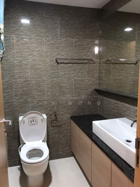 Rochelle At Newton, 188 Keng Lee Road, 2 Bedrooms, 1,012 sqft, Condominium For Sale, by Lyn Wong, 23569493 - PropertyGuru.com.sg