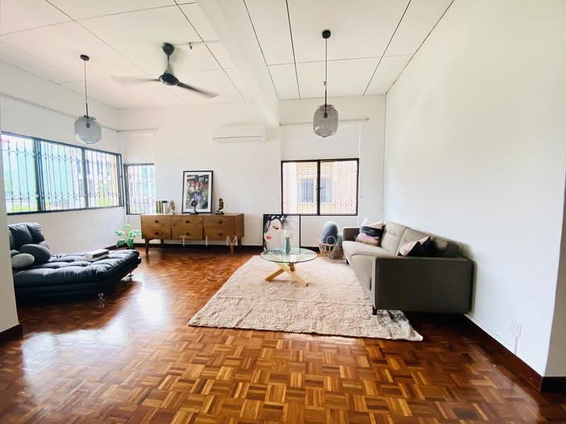 Bedok Ave-Quiet environment, Bedok Avenue, Bedok / Upper East Coast, 4 Bedrooms, 2,500 sqft, Semi-Detached House For Rent, by Tim Seow, 23570089 - PropertyGuru.com.sg
