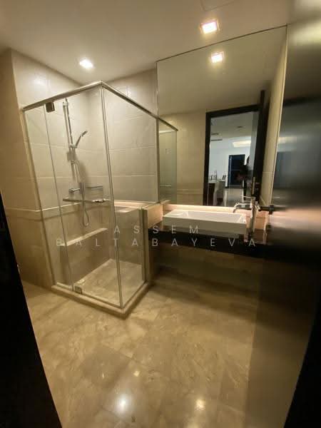 Orchard Scotts, 11 Anthony Road, Orchard / River Valley, 3 Bedrooms, 1,108 sqft, Apartment For Rent, by Assem Baltabayeva, 23571304 - Common Bathroom - PropertyGuru.com.sg