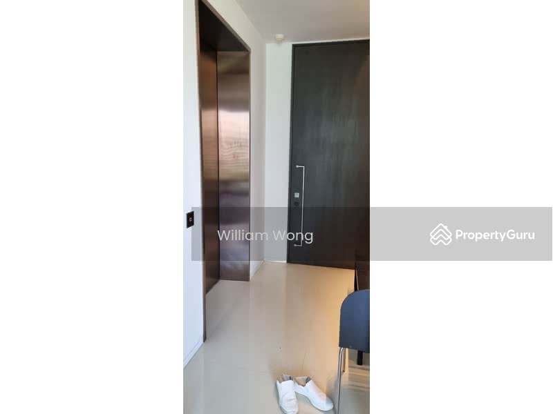 Private lift lobby 