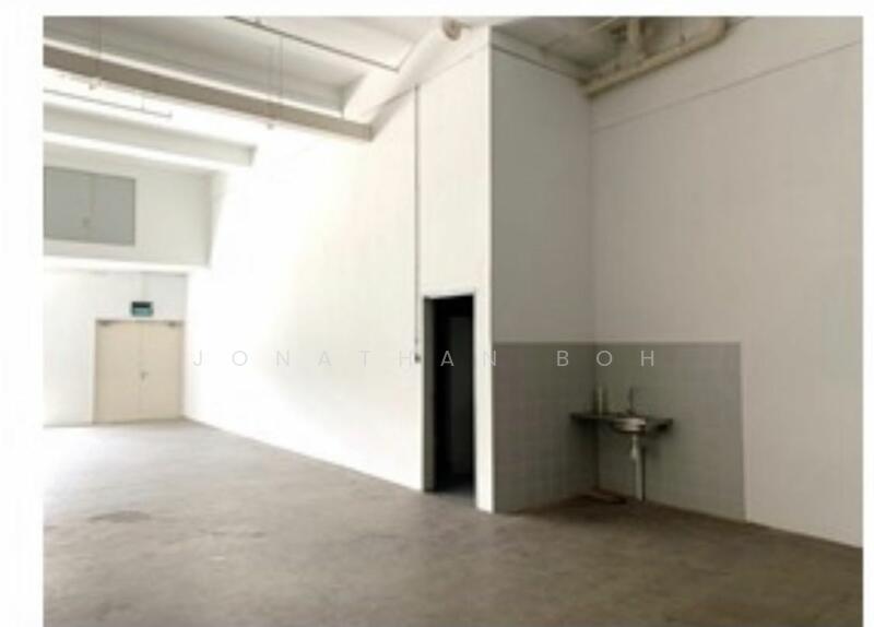 With or without Ramp Up, Direct Unloading Roller Shutter Ind B1