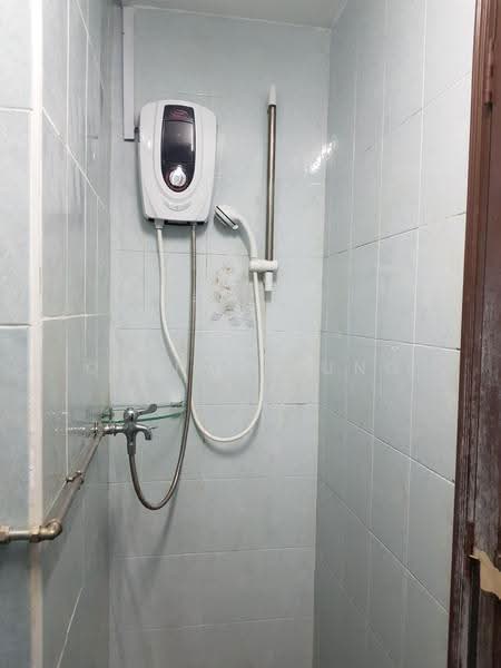 Beautiful Studio Rooms at Farrer Park MRT Rangoon Road, Rangoon Road, Farrer Park / Serangoon Rd, Studio, 250 sqft, Corner Terrace For Rent, by Quincy Sung, 23576484 - PropertyGuru.com.sg