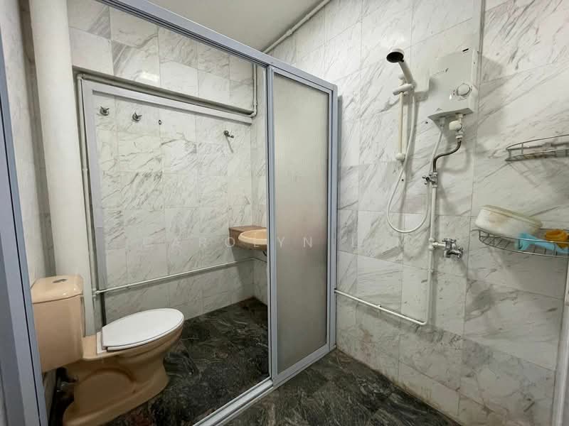 129 Pending Road, 129 Pending Road, Room Rental, 80 sqft, HDB Flat For Rent, by Carolyn Lim, 23577666 - PropertyGuru.com.sg