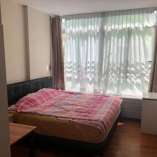 The Lakeshore, 31 Jurong West Street 41, 3 Bedrooms, 1,109 sqft, Condominium For Rent, by Joanne Li, 23581613 - PropertyGuru.com.sg