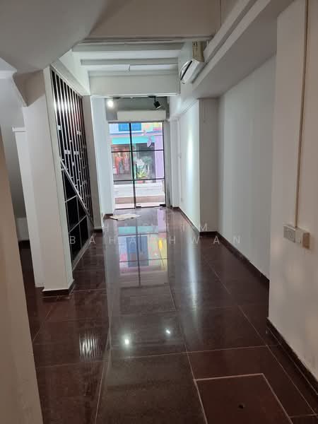 Haji Lane, Haji Lane, 330 sqft, Shop / Shophouse For Rent, by Hashim Bahashwan, 23582280 - CommercialGuru.com.sg