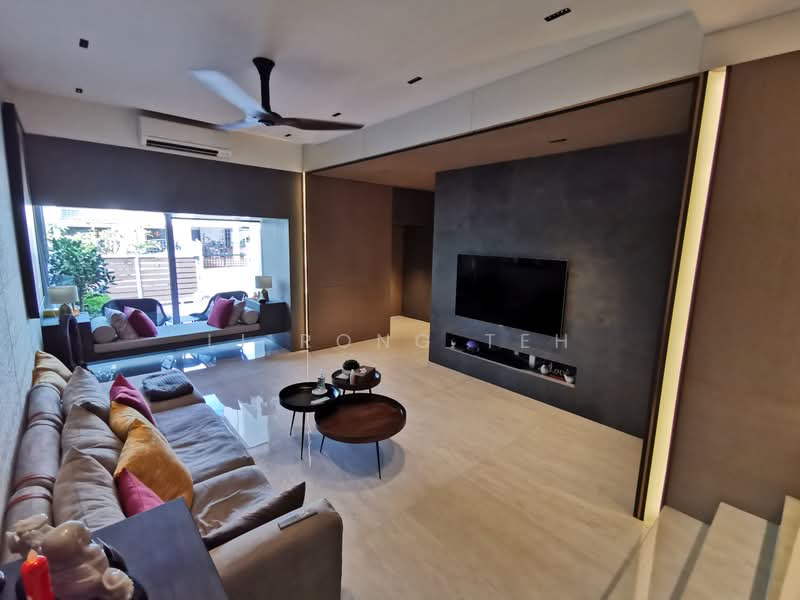 ❤️RARE SHOWFLAT LOOK HOME. FAMOUS DESIGNER. ALMOST SOLD!, Lorong Sarina, 5 Bedrooms, 3,400 sqft, Terraced House For Sale, by Li Rong Teh, 23582329 - PropertyGuru.com.sg
