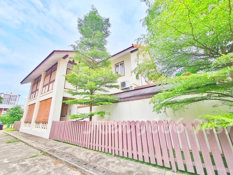 LOVELY TROPICAL HOME - FEEL IT LOVE IT, McNair Road, May Road, Boon Keng MRT, Novena MRT, 3 Bedrooms, 2,424 sqft, Conservation House For Rent, by Ken Phoon, 23582713 - PropertyGuru.com.sg